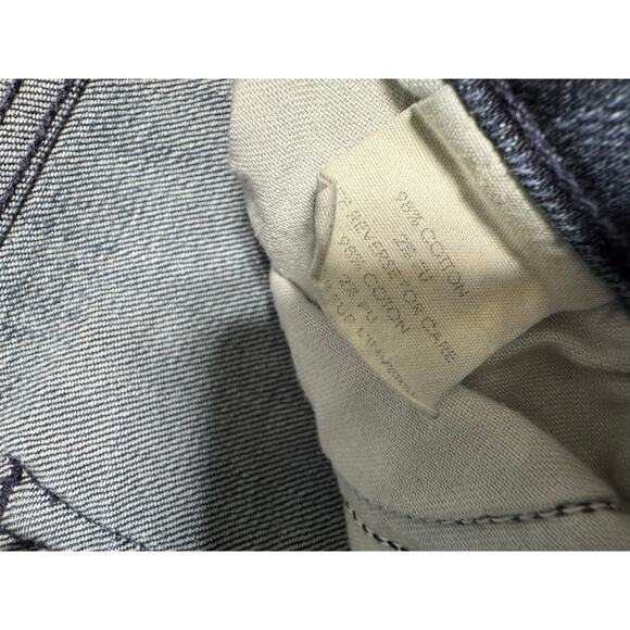 Textile Elizabeth and James Ozzy Distressed Denim Jeans Sz 29 - Picture 5 of 5